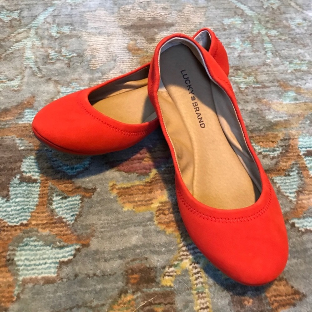 Lucky Brand Emmie Flat in Bright Tomato Red sz 8